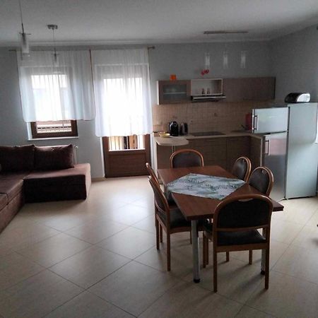 Pokoje Goscinne Sliwka Mrzezyno Bagian luar foto