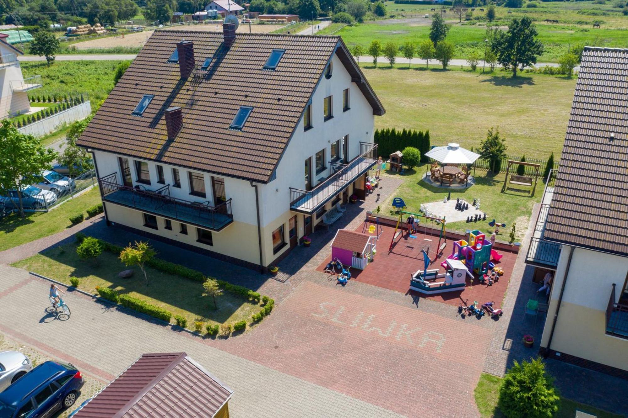 Pokoje Goscinne Sliwka Mrzezyno Bagian luar foto